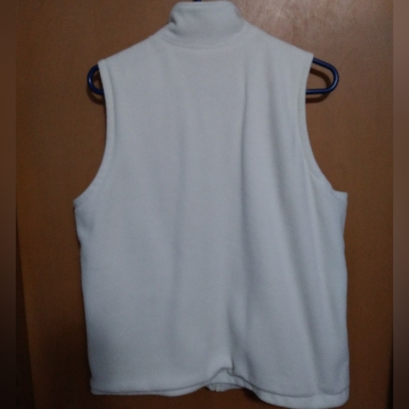 Fleece vest(M)*** - Picture 2 of 4